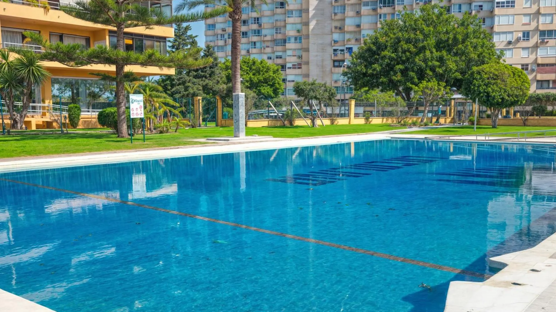 Apt. Colina De Mar- Coastal Retreat Near The Beach Torremolinos 0*,
